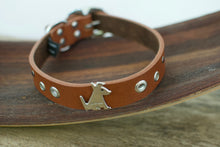 Cargar imagen en el visor de la galería, Collar Logo Silverbone